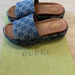 Gucci Denim Delave Slides